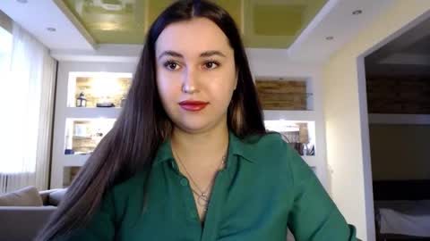 Elizabeth  online show from December 10, 7:58 am