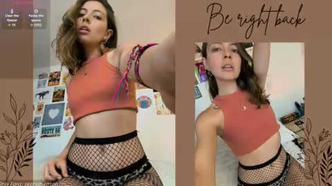 Aria Independent model online show from October 17, 2:10 pm