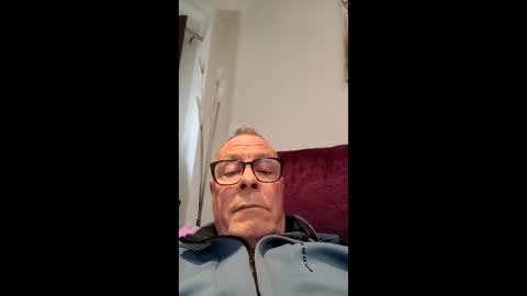 sealofapproval1 online show from March 15, 3:37 pm