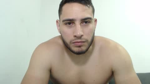 seank_noszka online show from November 8, 6:55 pm