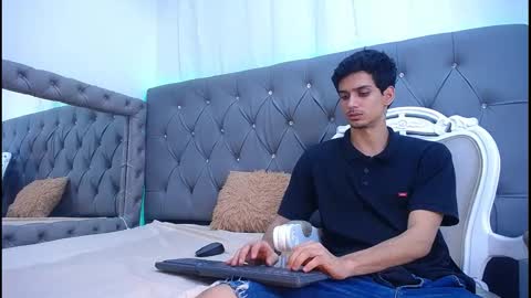 sebalexis7 online show from October 3, 3:15 am