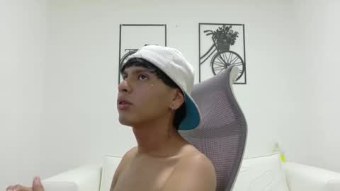 SEBASTIAN online show from October 15, 9:37 pm