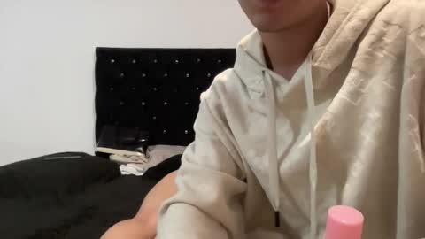 sebasjr112512 online show from January 17, 4:33 am