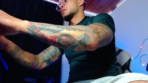 Sebastian online show from November 15, 8:27 am