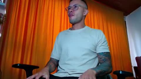 Sebastian online show from July 3, 3:28 pm