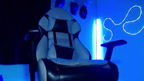 Sebastian online show from October 14, 3:42 am