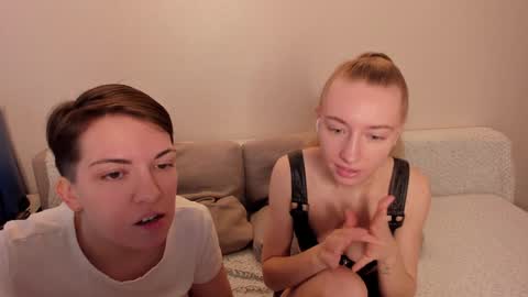 Amanda and  pair in a real life we love each other but can play with you online show from December 20, 8:49 am