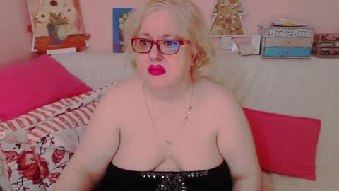 Alice online show from February 6, 7:40 pm