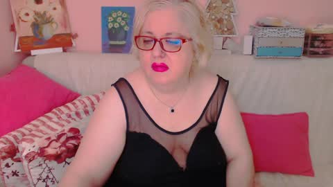 Alice online show from December 19, 7:18 pm
