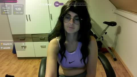 secretmia94 online show from October 16, 8:29 pm