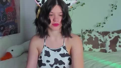 Anna online show from March 9, 6:43 pm