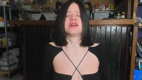 Anna online show from February 9, 10:21 pm