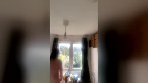 sedaliasens online show from April 5, 2:14 pm