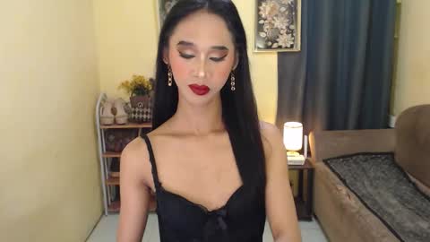 ashly online show from March 1, 9:46 am