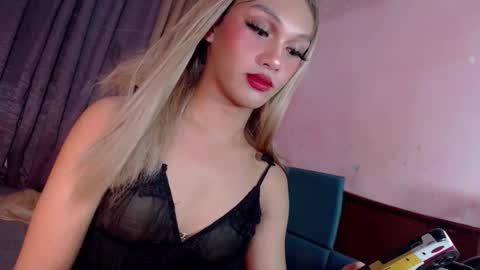 seductive_levie69 online show from March 26, 11:15 am