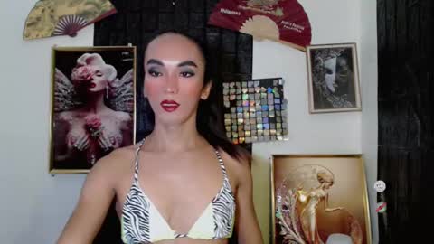 seductive_savixx online show from February 13, 6:09 am