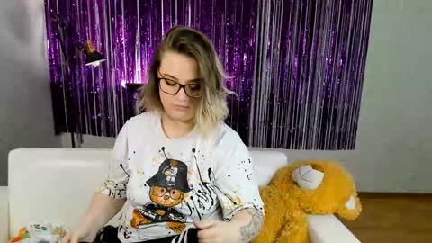 seductive_she_wolf online show from March 1, 5:31 am