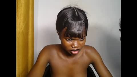 seductive_sugar247 online show from June 22, 3:25 am