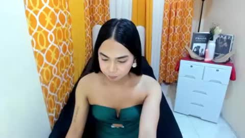 seductive_yuki online show from May 24, 7:04 am