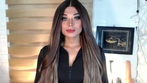 Deluxe online show from March 10, 10:07 am