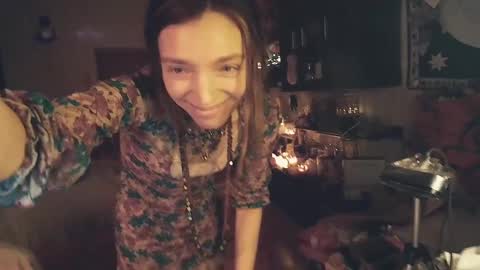 Lisa online show from December 16, 9:31 pm