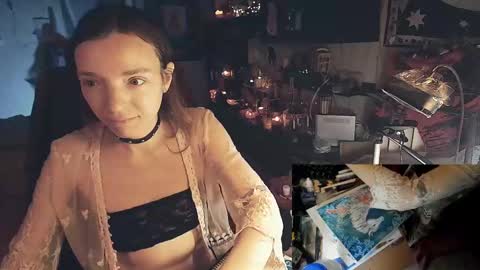 Lisa online show from December 12, 12:05 am