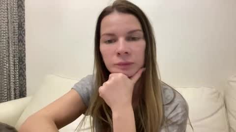 selamiyaa online show from April 12, 3:27 pm