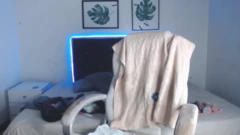 Selena online show from January 13, 3:09 pm