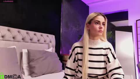 Selena online show from February 3, 6:00 am