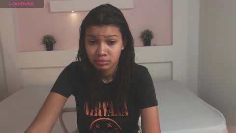 selenafox6 online show from February 9, 11:47 am