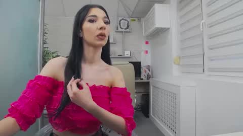 selenajoy_ online show from November 18, 8:06 am