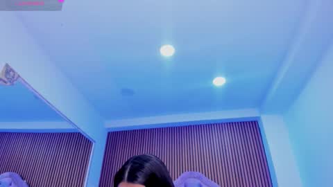 selenastonne online show from November 21, 10:19 pm