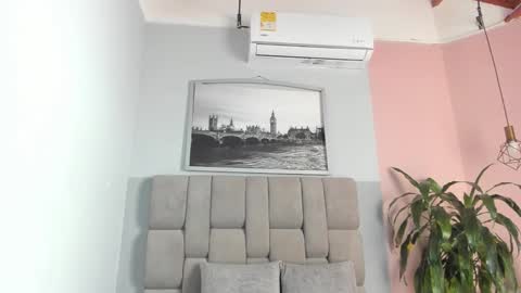 Selene online show from October 19, 7:40 pm