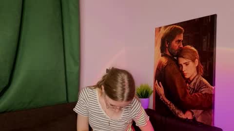 Ashley online show from September 12, 6:54 pm