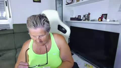 Selenna online show from June 18, 5:29 pm