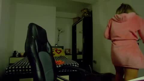 sellena_angel online show from April 27, 7:11 pm