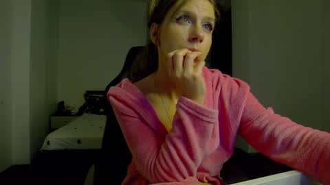 sellena_angels online show from April 4, 8:16 pm