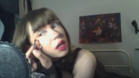 goddess esme  online show from January 18, 1:25 am