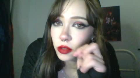 goddess esme  online show from January 17, 11:51 pm