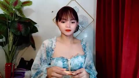 sensational_yeng online show from October 16, 8:25 am