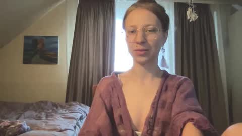 senseinner online show from October 7, 5:25 am