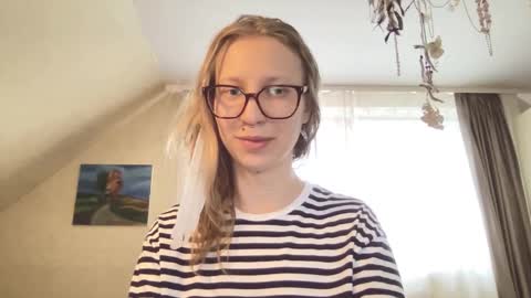 senseinner online show from October 31, 9:32 am