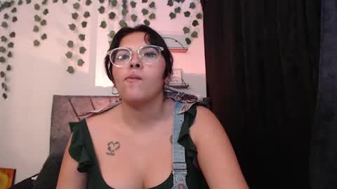 Camille and sophie online show from February 20, 11:32 pm