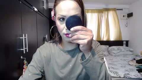 Snapshot of sensual_natalie chatting on February 9, 4:07 pm sensual_natalie online show from February 9, 4:07 pm
