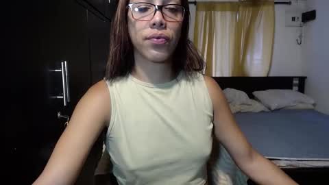 Snapshot of sensual_natalie chatting on March 3, 9:05 pm sensual_natalie online show from March 3, 9:05 pm