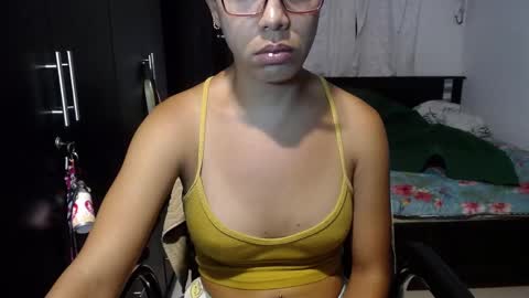 Snapshot of sensual_natalie chatting on January 4, 12:16 am sensual_natalie online show from January 4, 12:16 am
