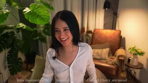 Maria- OF sensual bee online show from March 23, 12:15 am