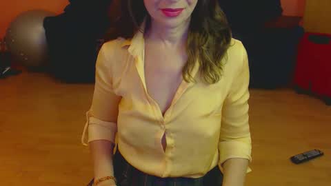 sensualmyra online show from April 4, 10:44 am