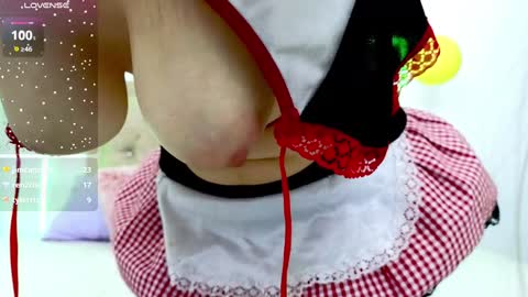 serafina_ online show from February 1, 2:34 pm