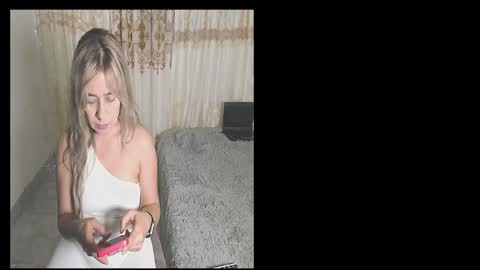 seraphina_calix online show from January 9, 11:32 pm